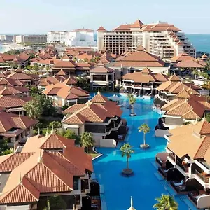Signature Living Resort Apartments With Private Beach And Laguna Pool , Palm Jumeirah Дубай