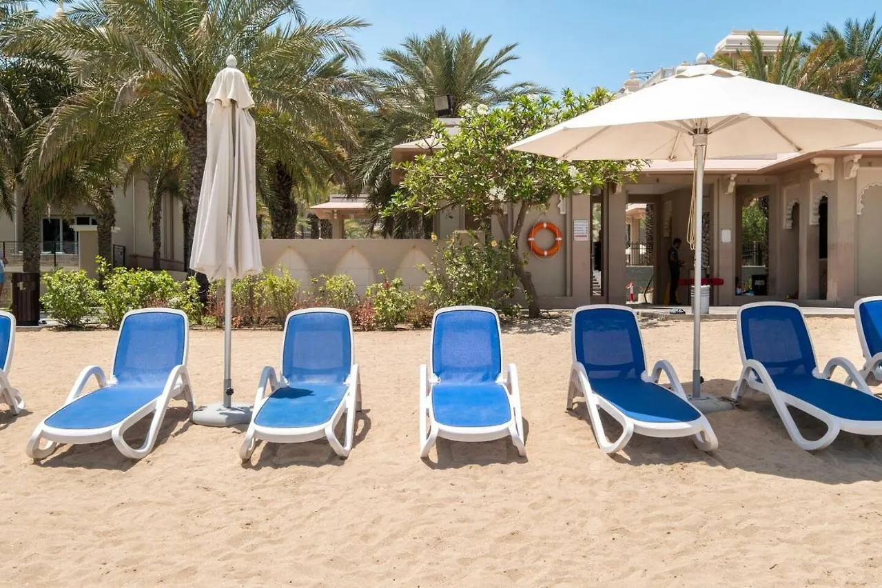 Spacious 2-Bedroom Beachfront Apartment With Pool Дубай