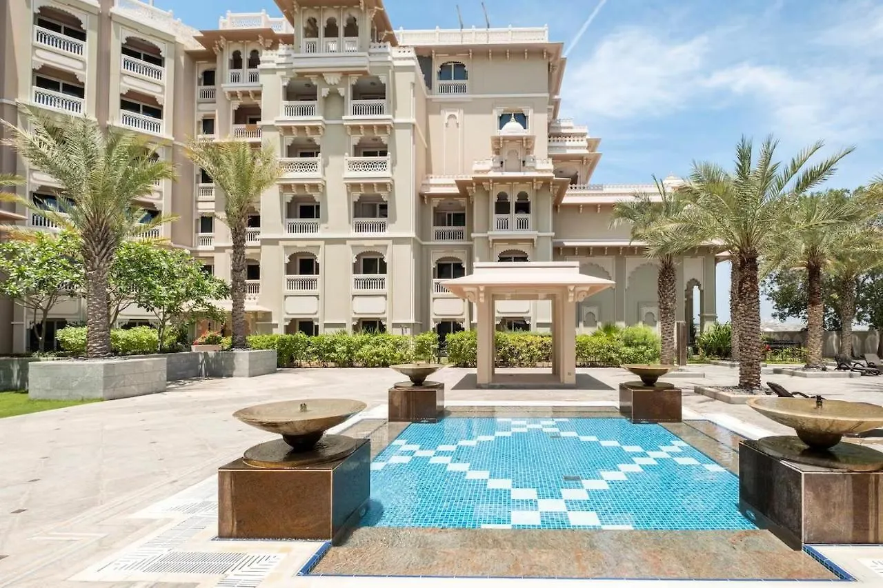 Spacious 2-Bedroom Beachfront Apartment With Pool Дубай