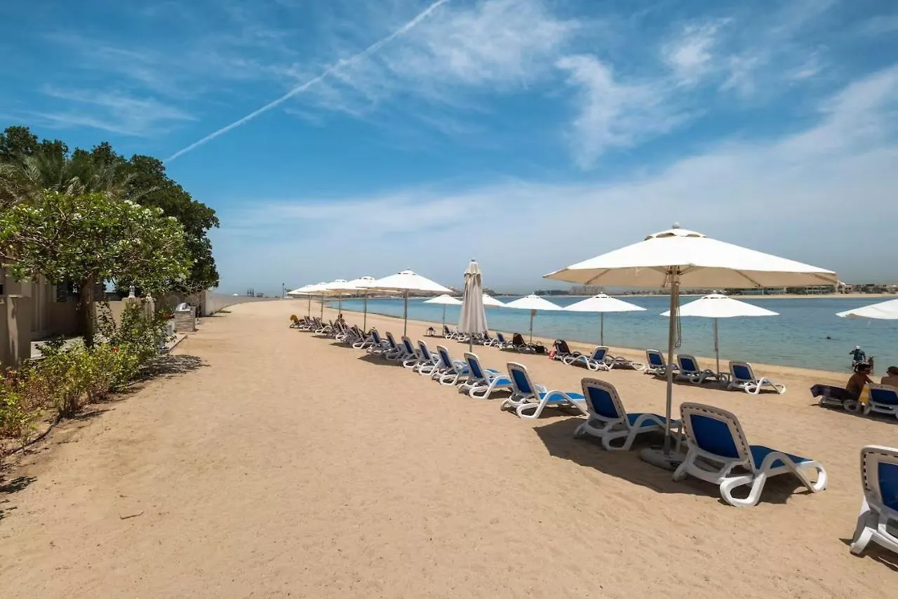 Spacious 2-Bedroom Beachfront Apartment With Pool Дубай