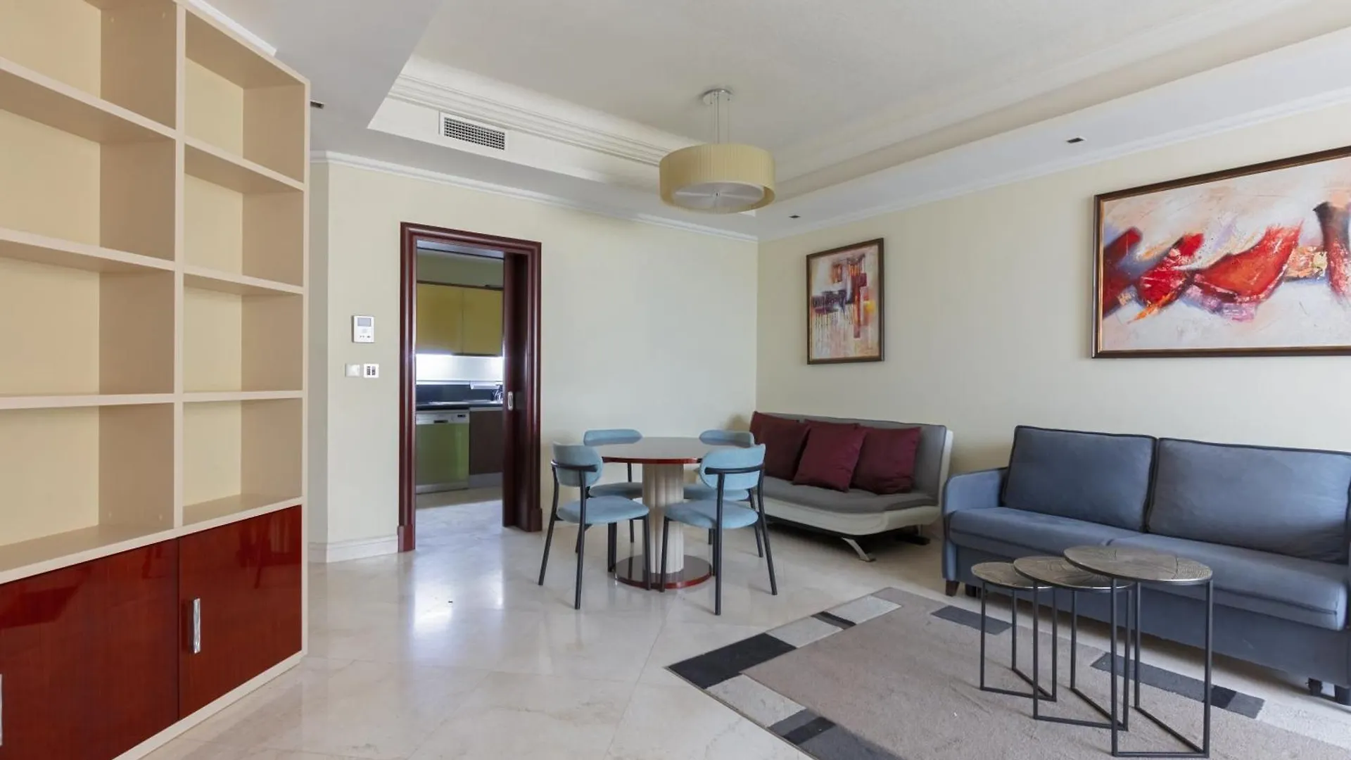 Spacious 2-Bedroom Beachfront Apartment With Pool Дубай 0*,  ОАЭ