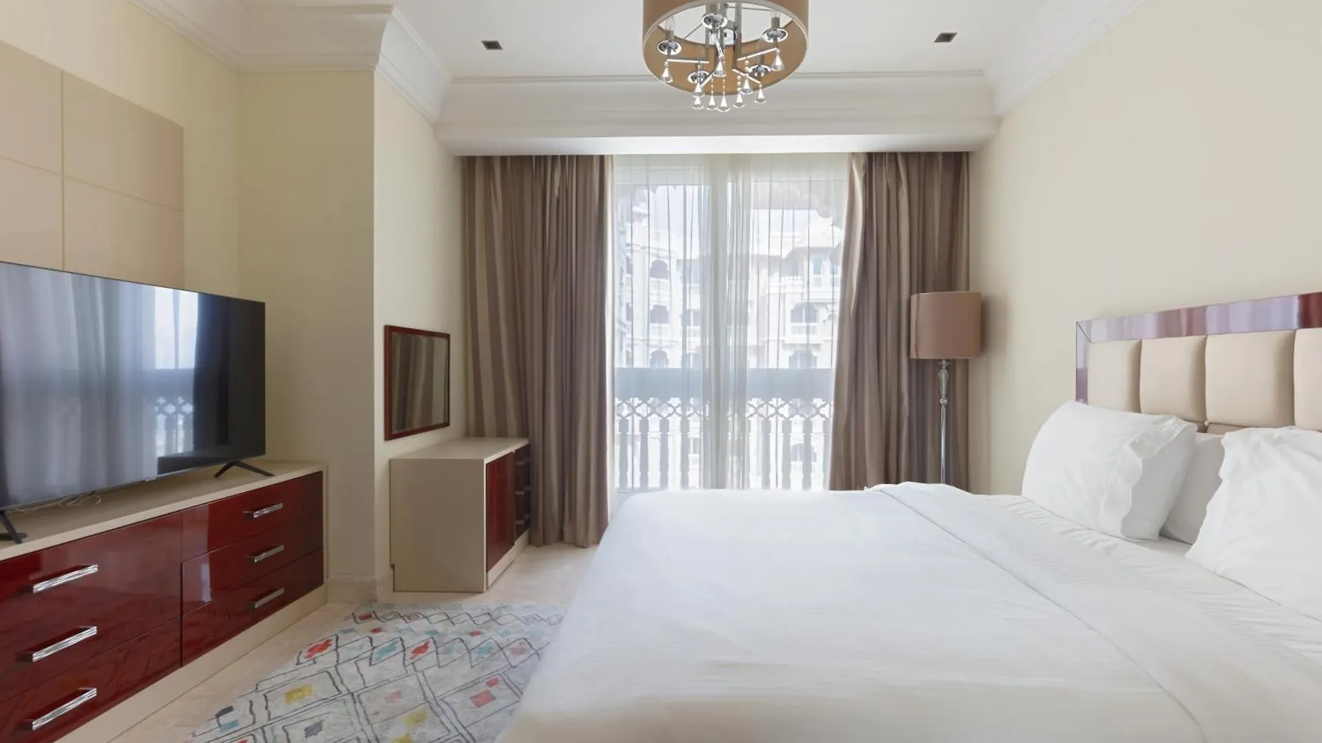 Spacious 2-Bedroom Beachfront Apartment With Pool Дубай 0*,  ОАЭ