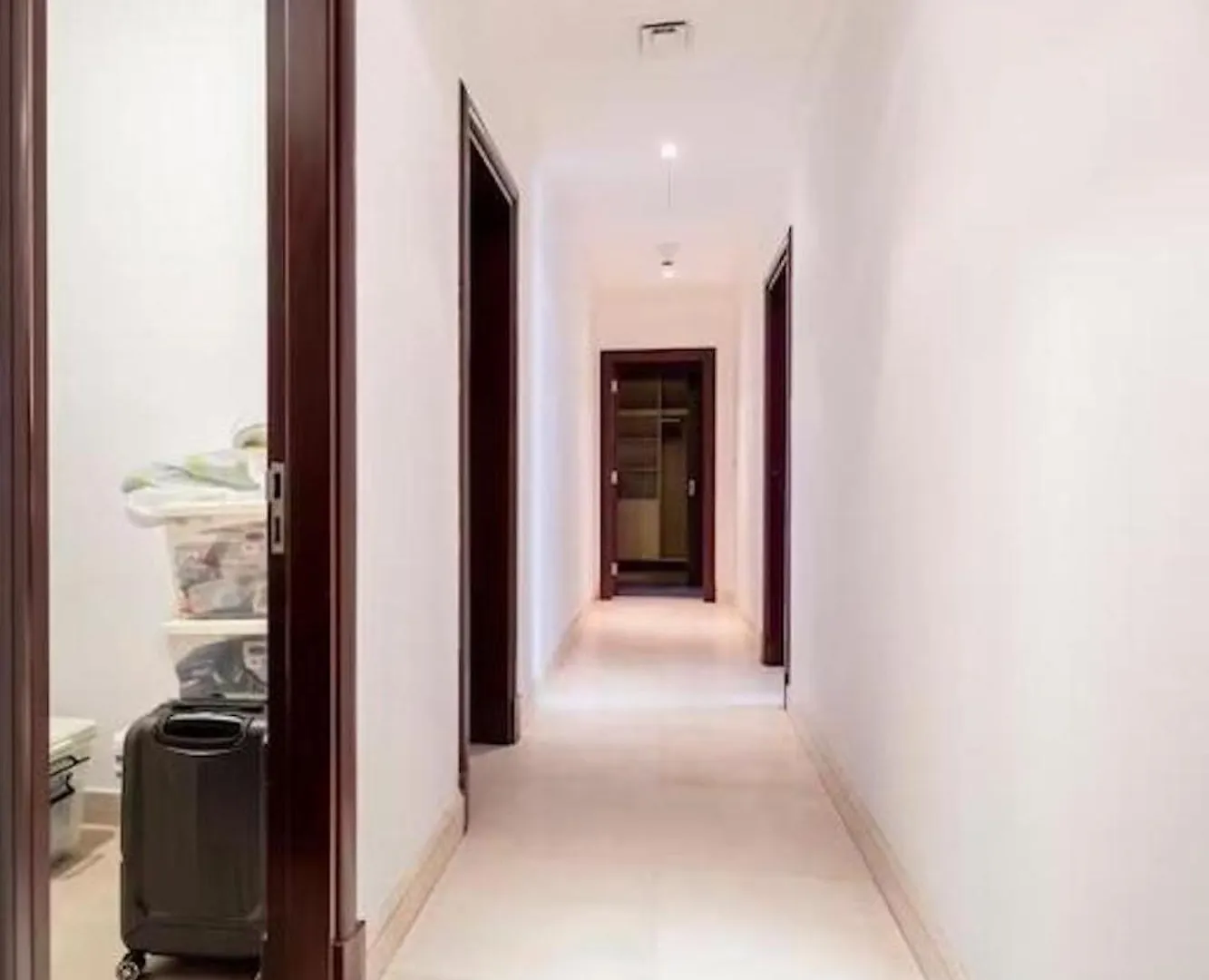 Spacious 2-Bedroom Beachfront Apartment With Pool Дубай